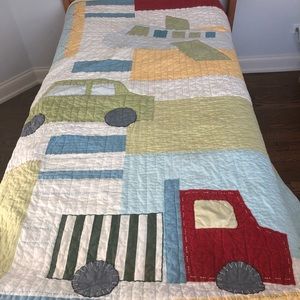 Pottery Barn Kids Quilt Twin